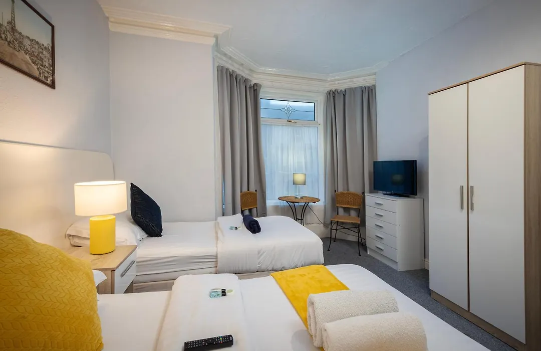 Royal Oakwell Hotel-1